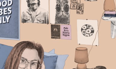 Illustration av en tonårstjej som sitter i ett rum med affischer på väggen.